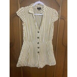LumIere  Women’s  Yellow And White Striped Romper/ Front Buttons Size small. B24